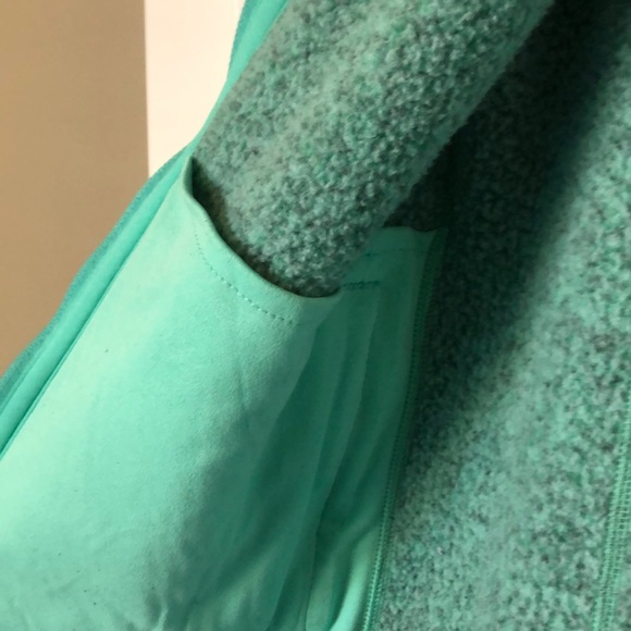 Patagonia Women’s Better Sweater Fleece Jacket - Picture 7 of 7